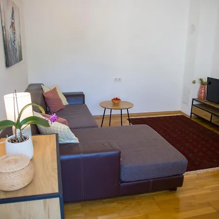Ida Apartment